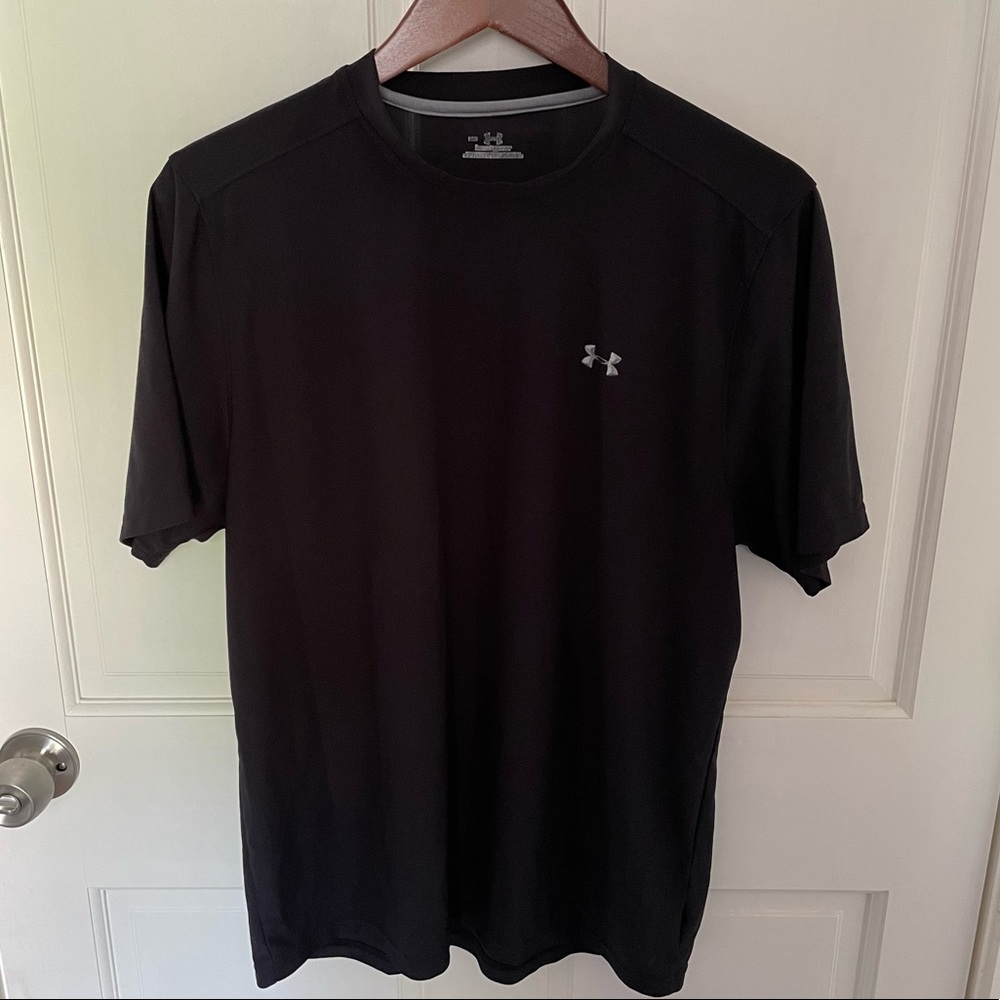 Under Armour black performance tee, men’s medium